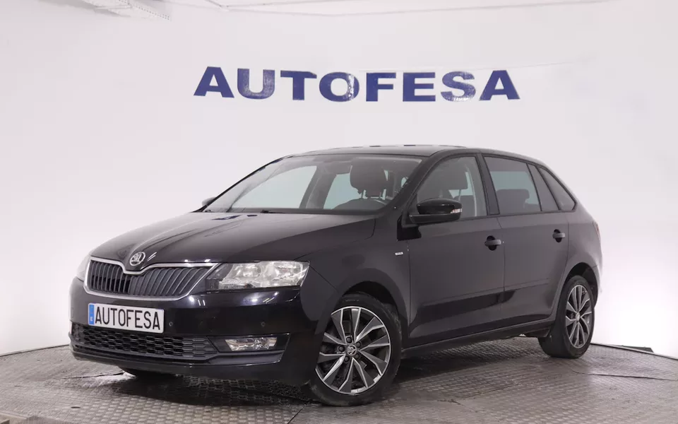 Skoda Rapid/spaceback 1.6 TDI GREENTEC 116CV 5P # TECHO PANORAMICO,NAVY,,PARKTRONIC
