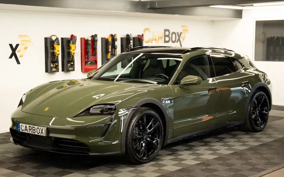 Porsche Taycan Cross Turismo 4