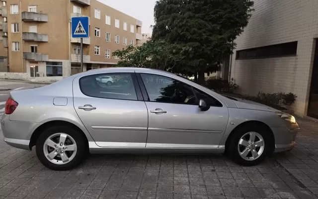 Peugeot 407