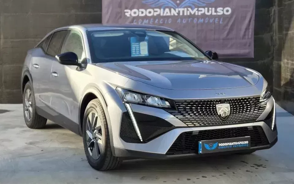 Peugeot 408 1.2 Hybrid Allure e-DCS6