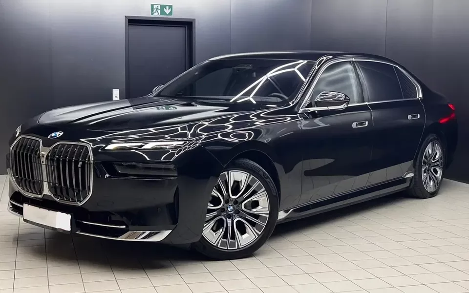 BMW i7 eDrive50