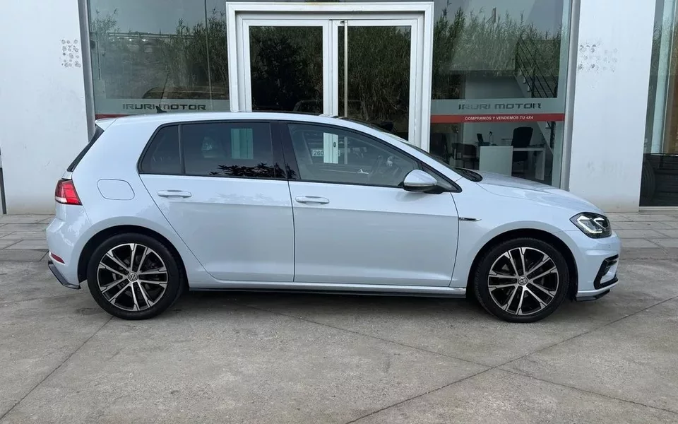 VOLKSWAGEN Golf Sport R-Line 1.5 TSI 110kW (150CV) - 20999€ en Sunbilla