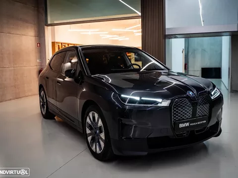 BMW iX xDrive 40