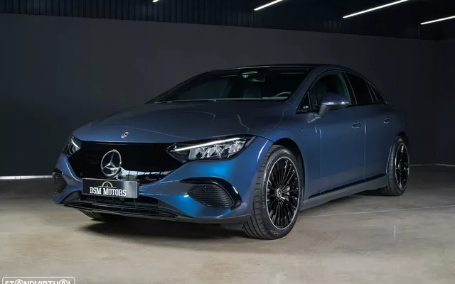 Mercedes-Benz EQE 300 Electric Art
