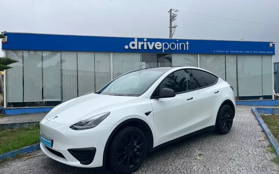 Tesla Model Y Standard