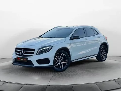 MERCEDES-BENZ Clase GLA AMG Line