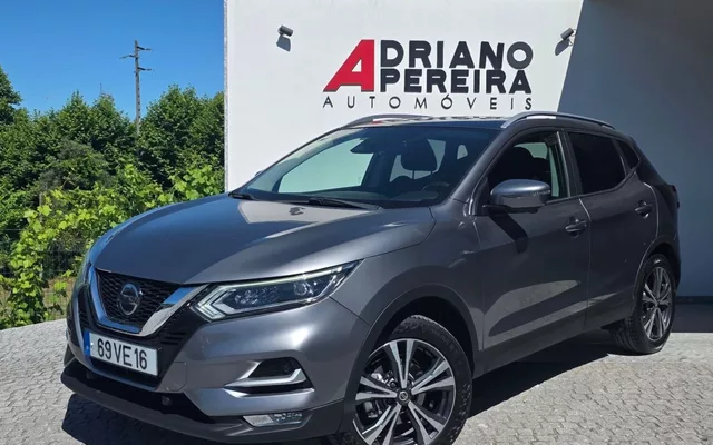 Nissan Qashqai 1.6 dCi N-Connecta Led Xtronic