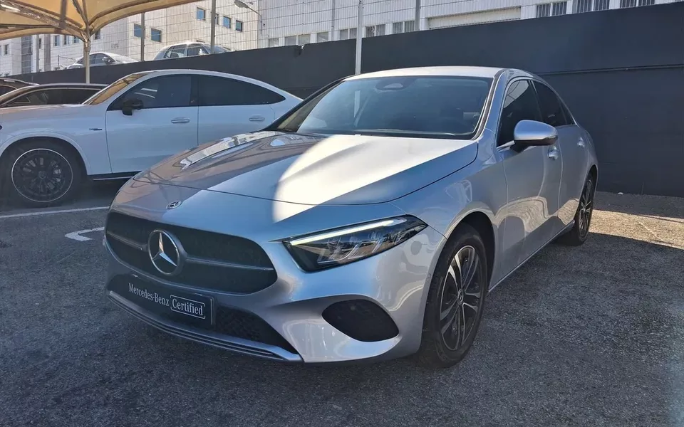 Mercedes-Benz A 250 Limousine