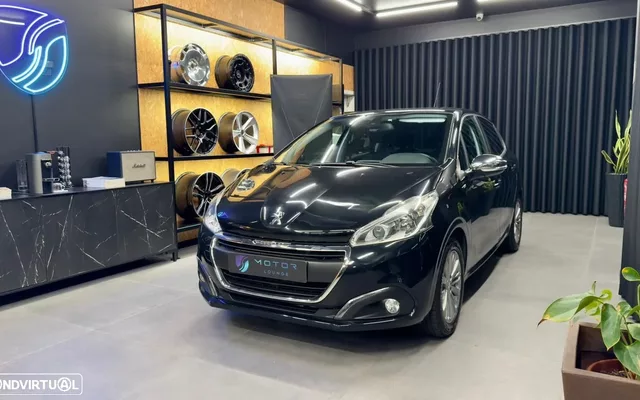 Peugeot 208 1.2 VTi SE Style