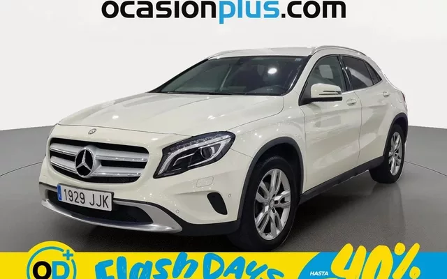 MERCEDES-BENZ Clase GLA GLA 200CDI Style 7G-DCT