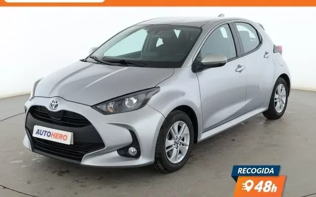 TOYOTA Yaris 1.5 Hybrid Active