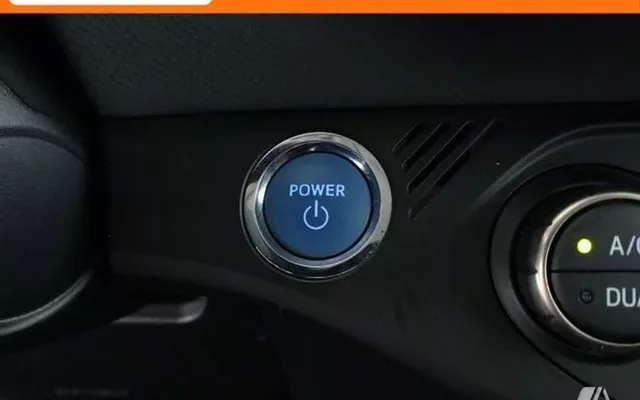 TOYOTA Yaris 1.5 Hybrid Active