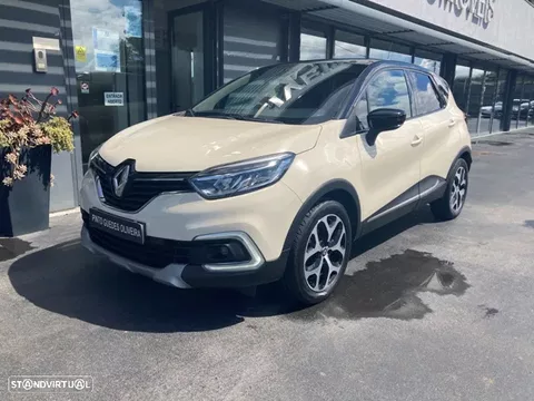 Renault Captur 0.9 TCE Exclusive