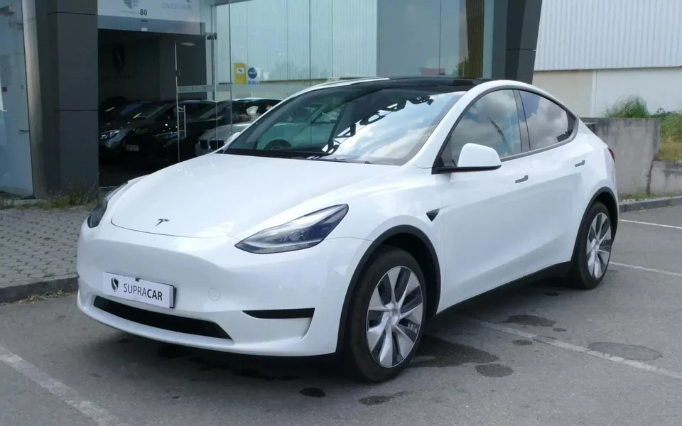 Tesla Model Y Tração Traseira