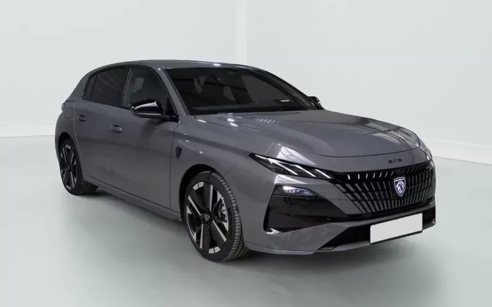 Peugeot 308 NOUVELLE 308 Hybrid 145 e-DCS6 GT Zéro km immatriculé