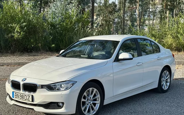 BMW 328 i Aut. Modern Line