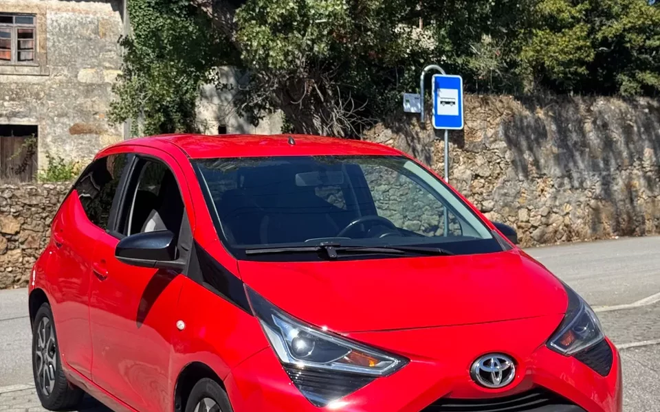 Toyota Aygo 1.0 X-Play Plus+X-Touch MM