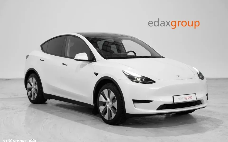 Tesla Model Y RWD