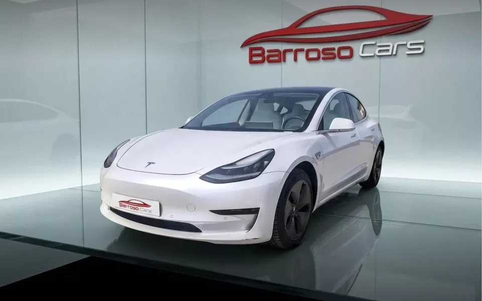 Tesla Model 3 Long-Range Dual Motor AWD