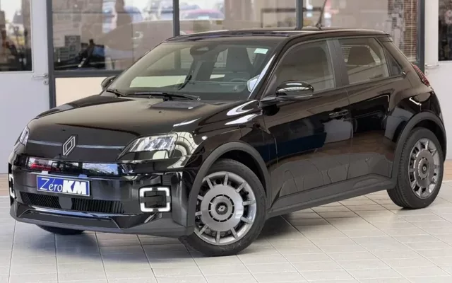 RENAULT R5