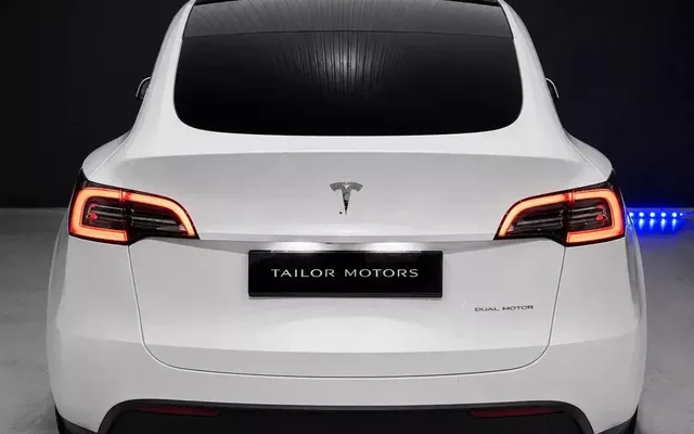Tesla Model Y Long Range Dual Motor AWD