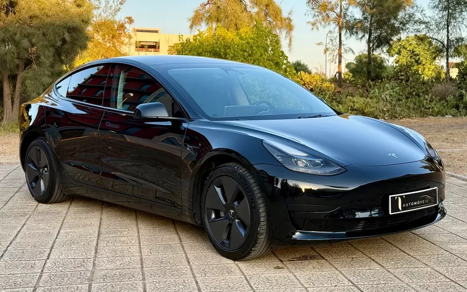 Tesla Model 3 Standard Range Plus RWD