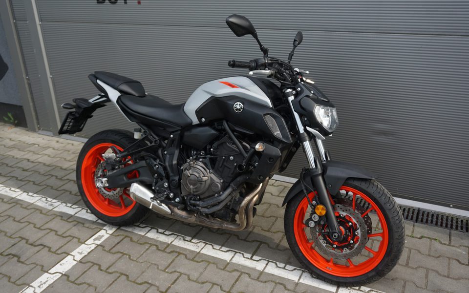 Yamaha MT 07 ICE FLUO