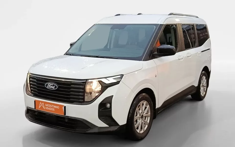 Ford Tourneo Courier 1.0 EcoBoost Titanium DCT
