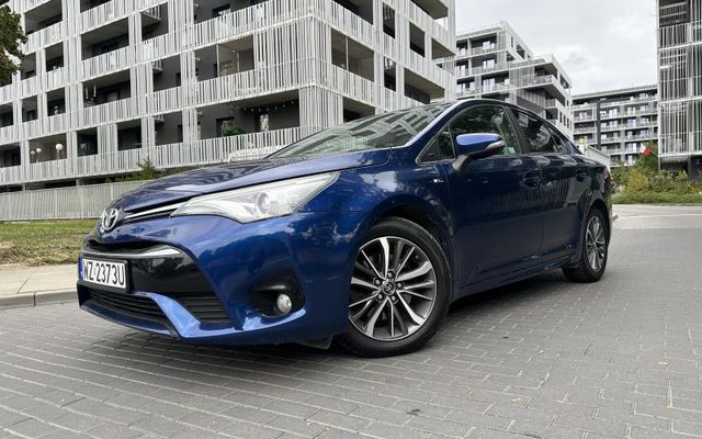 Toyota AVENSIS 2016