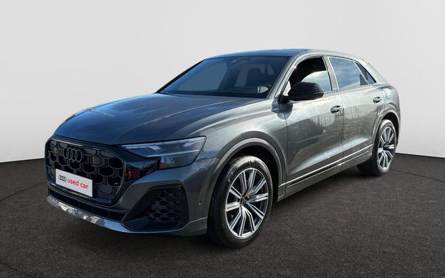 AUDI Q8 SUV Audi Q8 SUV TFSI e quattro 360 kW tiptronic