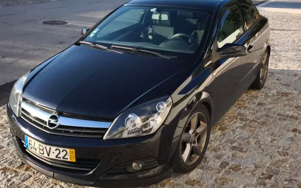 Opel Astra GTC 1.9 CDTI