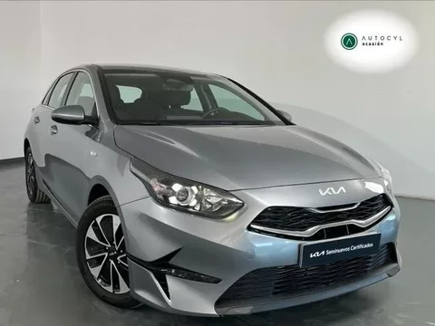 KIA Ceed Ceed 1.0 T-GDI Drive 100