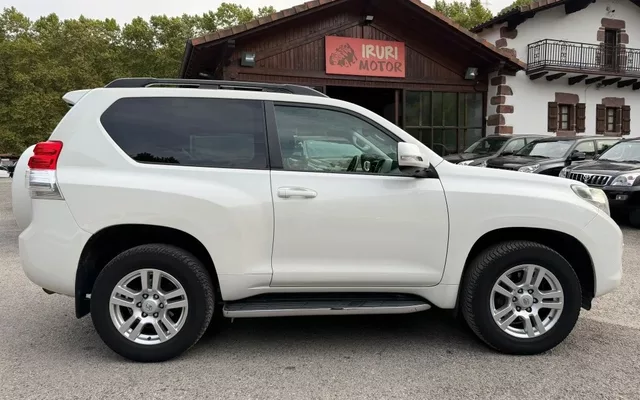 TOYOTA Land Cruiser Land Cruiser D-4D VXL Aut.