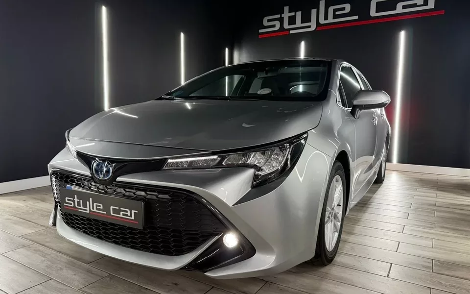 TOYOTA Corolla 1.8 125H ACTIVE TECH ECVT