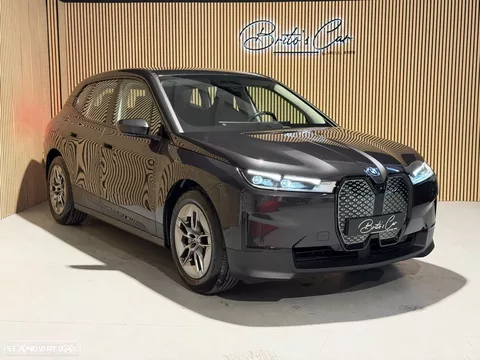 BMW iX xDrive40