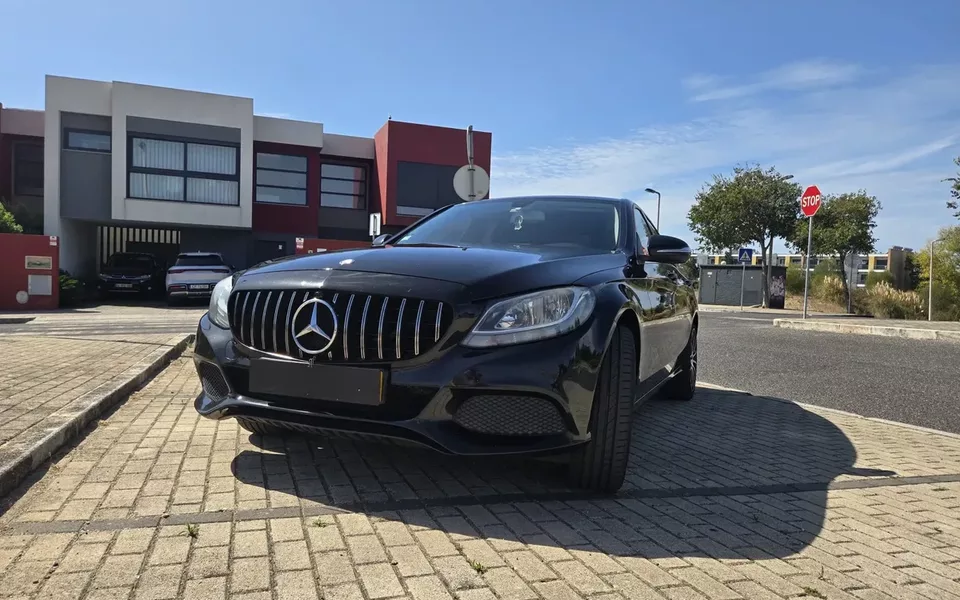 Mercedes-Benz C 220