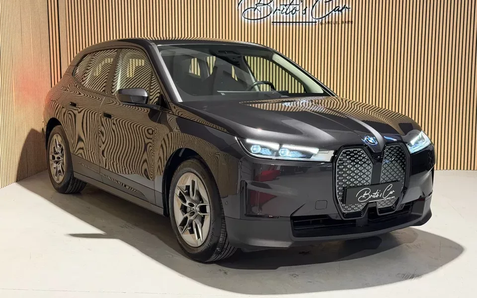 BMW iX xDrive40