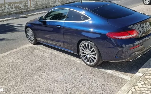 Mercedes-Benz C 250 d 9G-TRONIC AMG Line