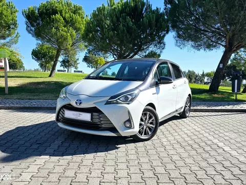 Toyota Yaris 1.5 HSD 20 Anos
