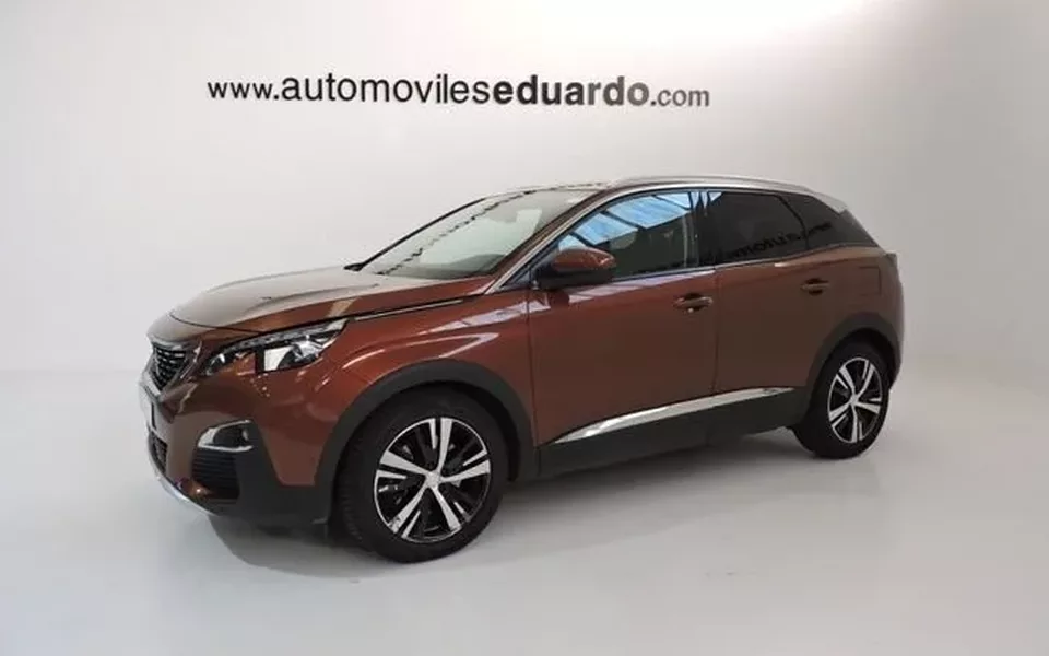 PEUGEOT 3008 Allure Hybrid 225 e-EAT8