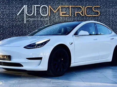 Tesla Model 3 Standard Range Plus RWD