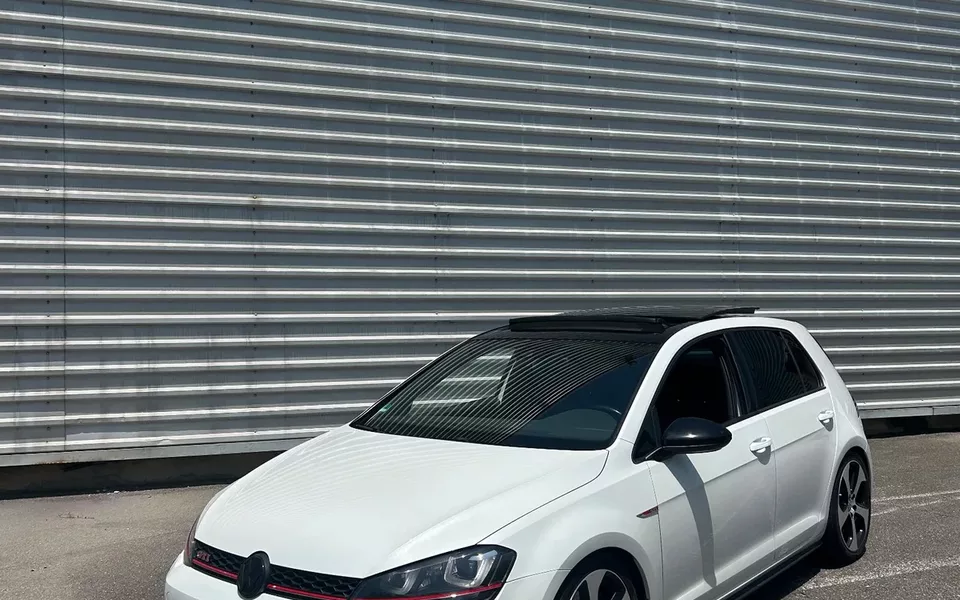 VW Golf 2.0 TSi GTi DSG Performance