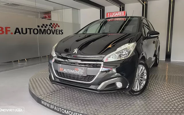 Peugeot 208 1.2 PureTech Signature
