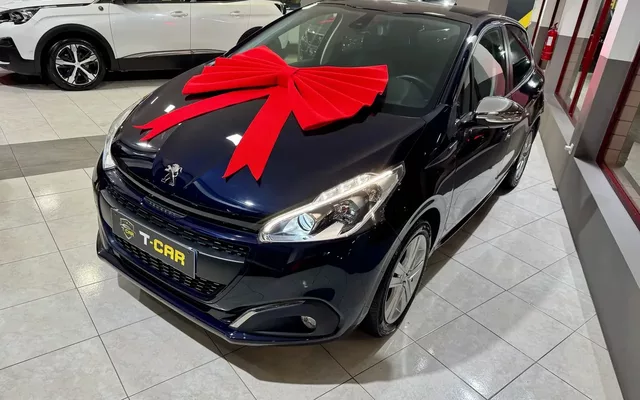 Peugeot 208 1.2 PureTech Signature