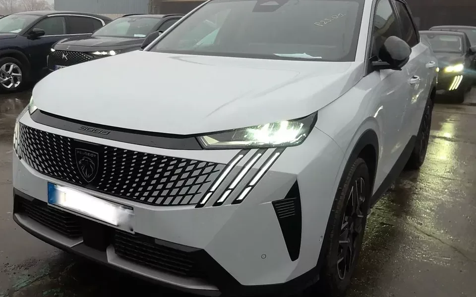 Peugeot 3008 1.2 Hybrid Allure Pack e-DCS6