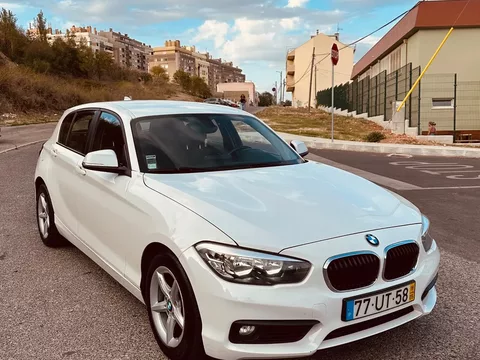 BMW 116 d Pack Desportivo M