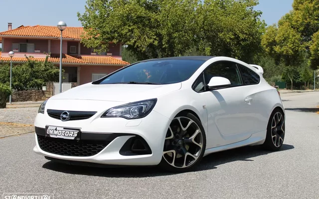 Opel Astra GTC OPC S&S