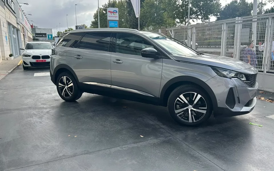 PEUGEOT 5008 1.5 BlueHDi 96kW S&S GT EAT8