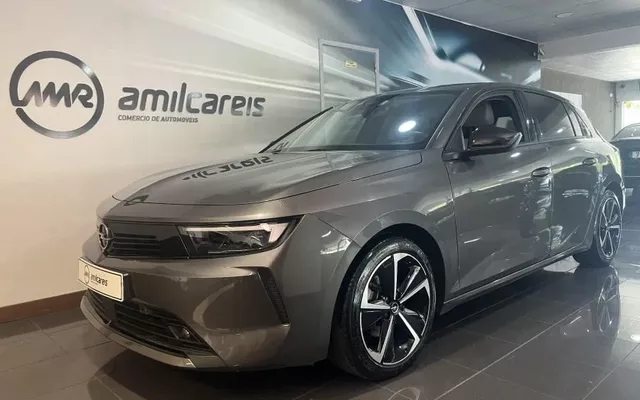 Opel Astra 1.2 T Elegance