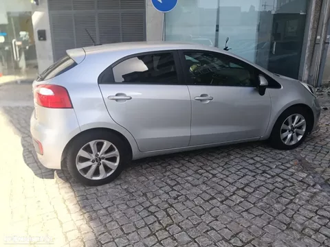 Kia Rio 1.1 CRDi TX AC+VE